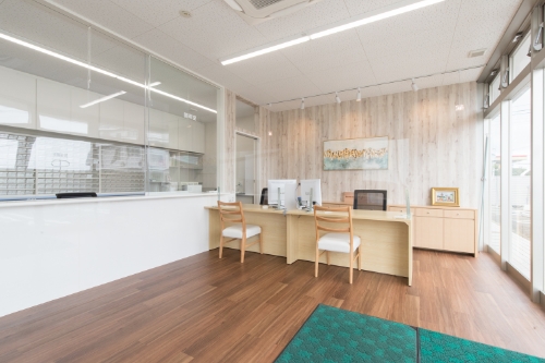 ひがし薬局JR御井店